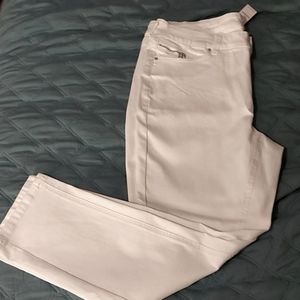 Penningtons BNWT White Jeans